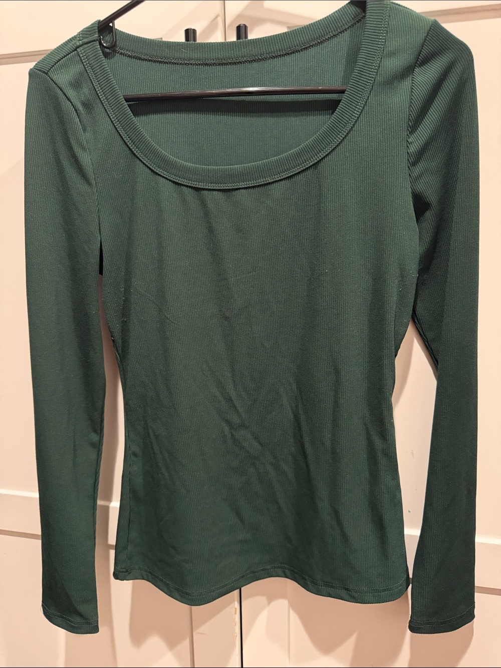 Women’s Long Sleeve ribbed Scoop Neck slim fit Top - Dark Green - medium